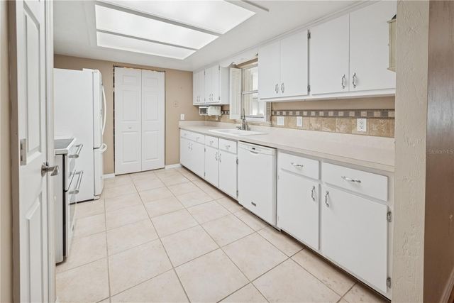 6250 NW 94TH LANE, Chiefland, FL 32626