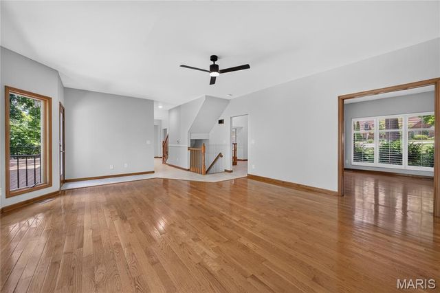 4 Woodford Place, St Charles, MO 63301