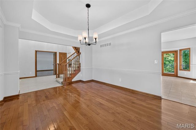 4 Woodford Place, St Charles, MO 63301