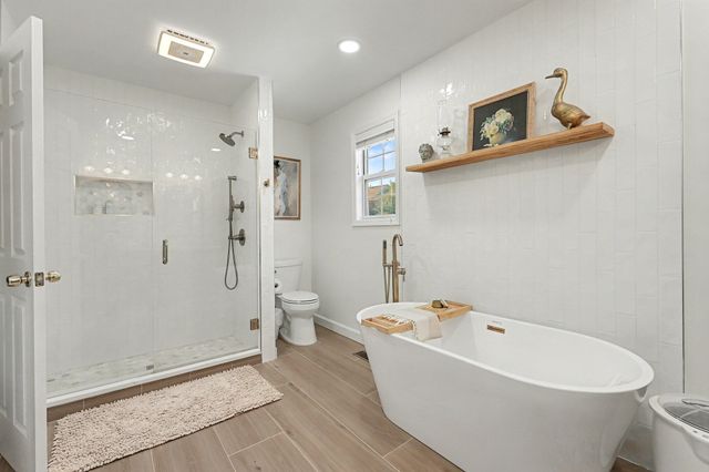 2228 Amsterdam Road, Villa Hills, KY 41017