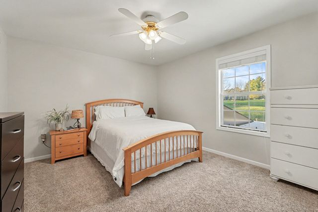 2228 Amsterdam Road, Villa Hills, KY 41017