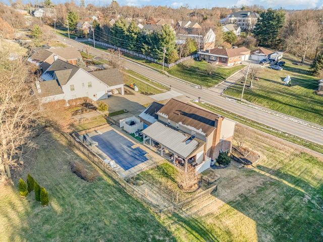 2228 Amsterdam Road, Villa Hills, KY 41017