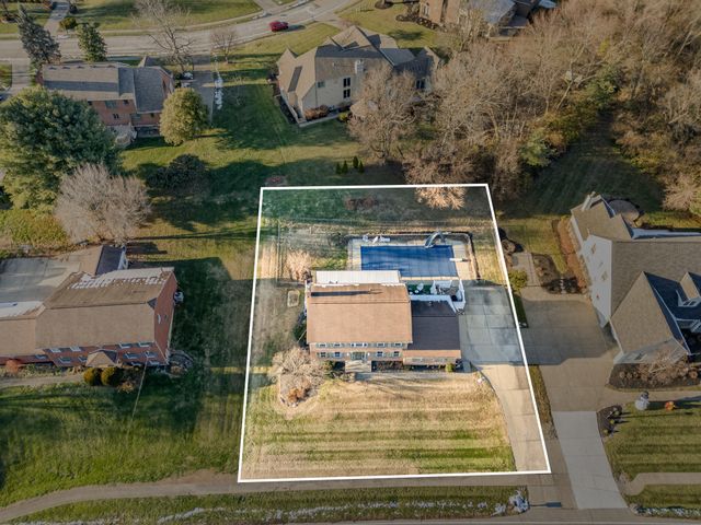 2228 Amsterdam Road, Villa Hills, KY 41017