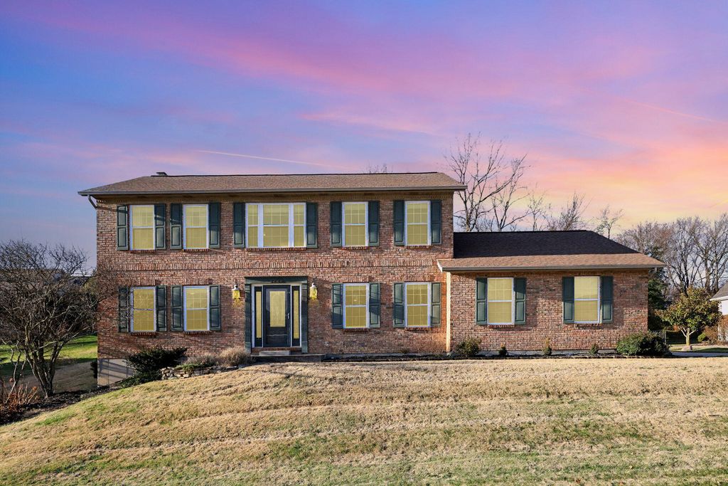2228 Amsterdam Road, Villa Hills, KY 41017
