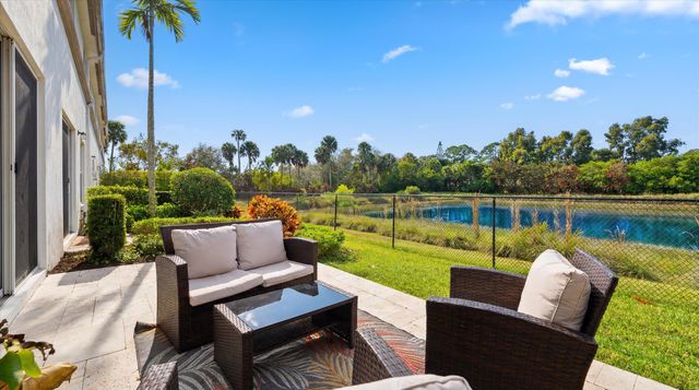 4581 Tara Cove Way Way, West Palm Beach, FL 33417