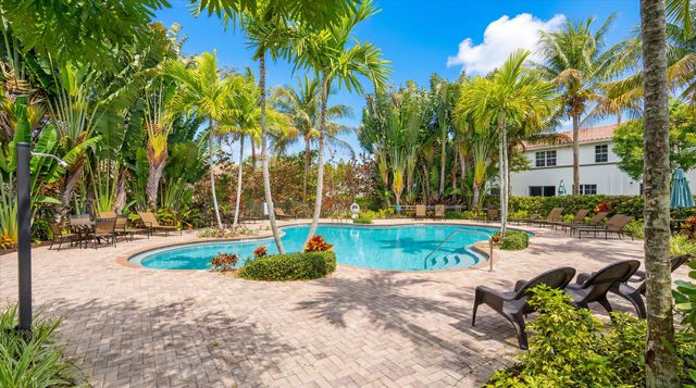 4581 Tara Cove Way Way, West Palm Beach, FL 33417