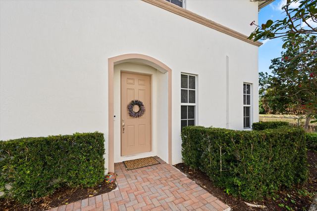 4581 Tara Cove Way Way, West Palm Beach, FL 33417