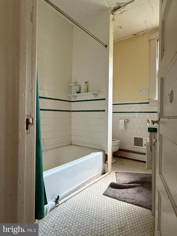 334 RADNOR RD, Baltimore, MD 21212