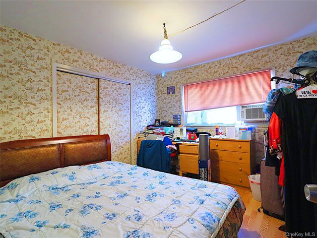 2492 2ND Street, East Meadow, NY 11554