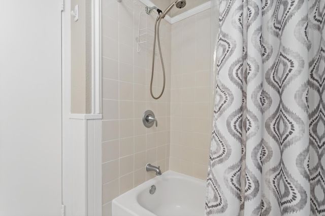 265 Beach Street, Vidor, TX 77662