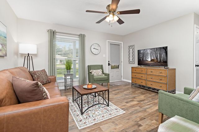 265 Beach Street, Vidor, TX 77662