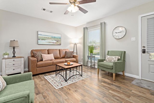 265 Beach Street, Vidor, TX 77662