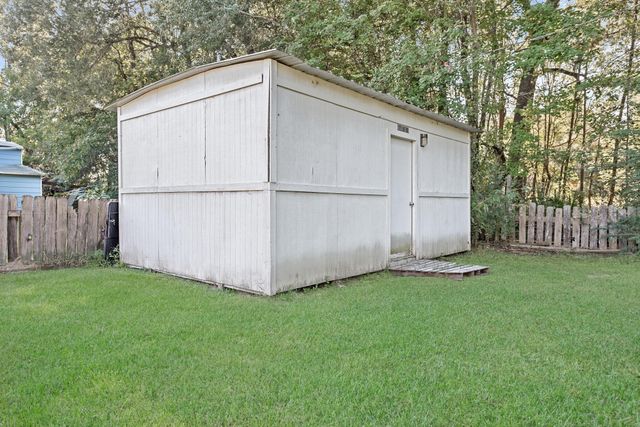 265 Beach Street, Vidor, TX 77662