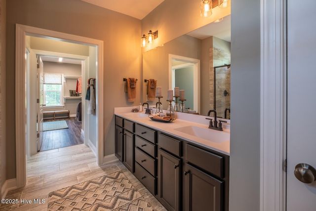 374 Glade Drive, Aberdeen, NC 28315