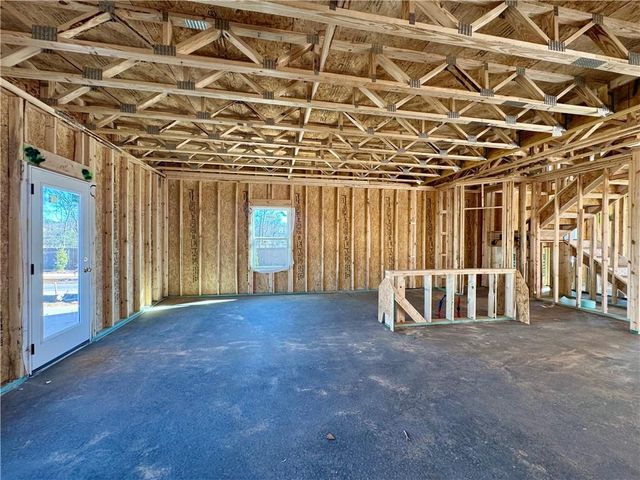 5557 Coalie Trace, Flowery Branch, GA 30542