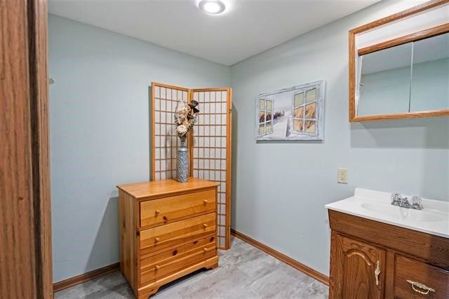 3257 NE Windward Street, Solon, IA 52333