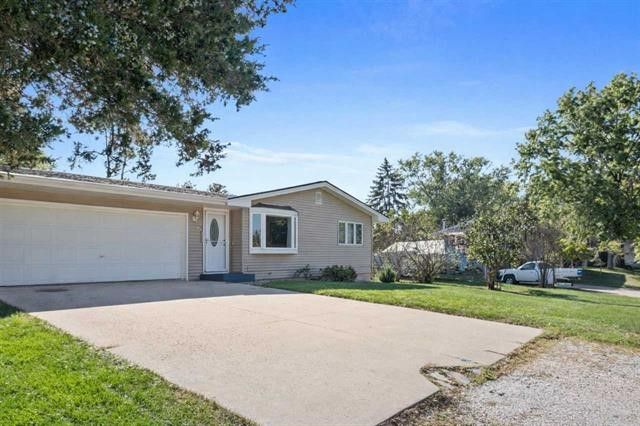 3257 NE Windward Street, Solon, IA 52333