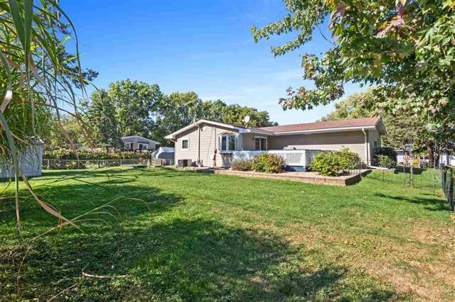 3257 NE Windward Street, Solon, IA 52333