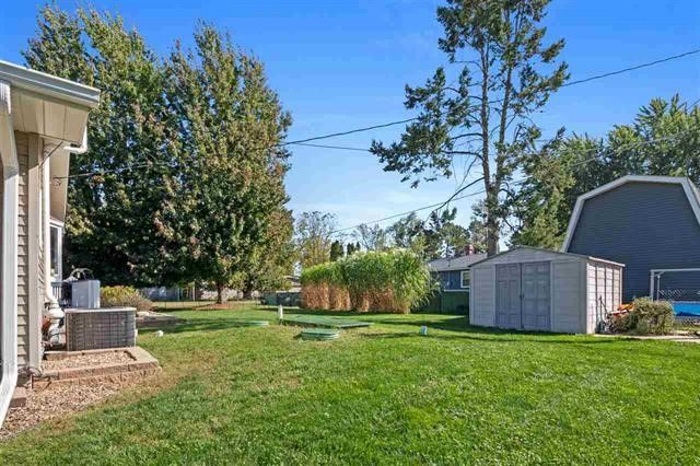 3257 NE Windward Street, Solon, IA 52333