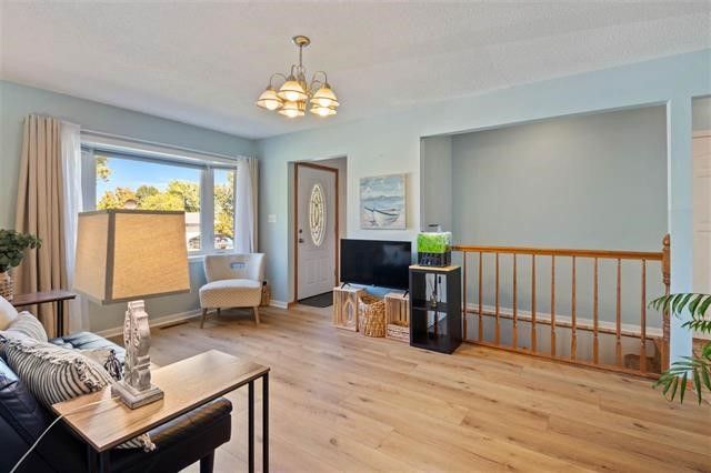 3257 NE Windward Street, Solon, IA 52333