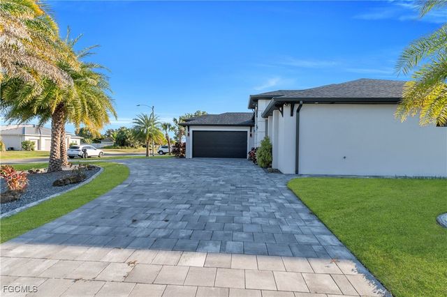 306 NW 3rd PL, Cape Coral, FL 33993