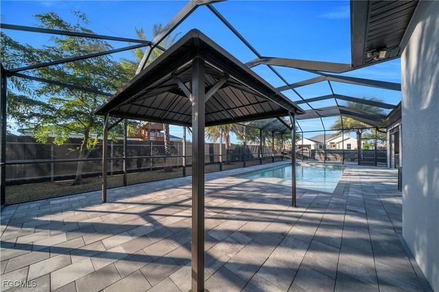 306 NW 3rd PL, Cape Coral, FL 33993