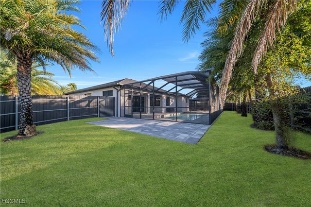 306 NW 3rd PL, Cape Coral, FL 33993