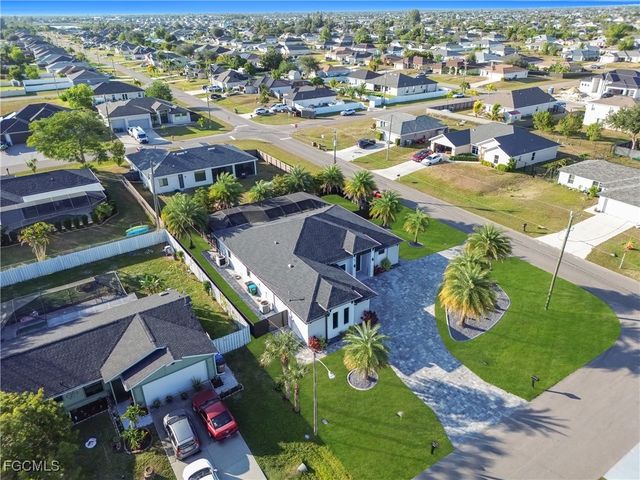 306 NW 3rd PL, Cape Coral, FL 33993