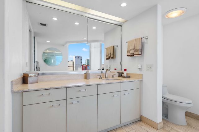 525 S Flagler Drive 16a, West Palm Beach, FL 33401