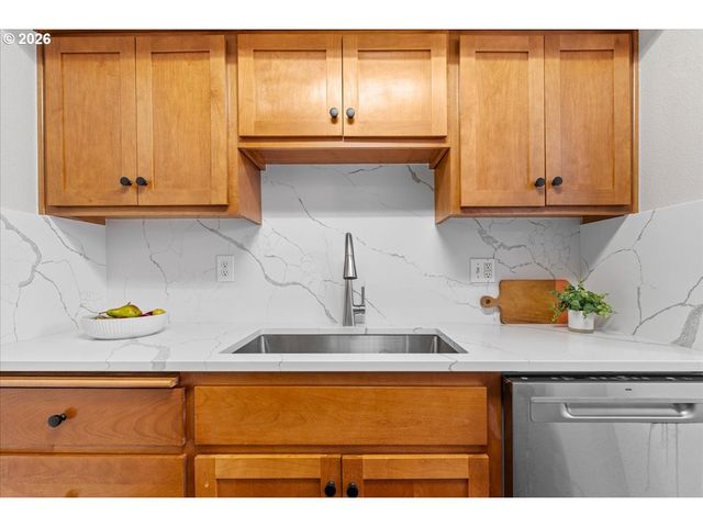 11215 Se CAUSEY Cir, Happy Valley, OR 97086