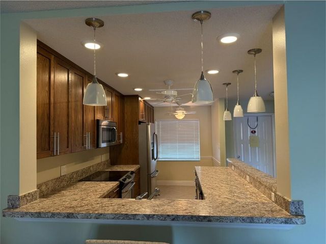 7892 Willow Spring Drive 1511, Lake Worth, FL 33467