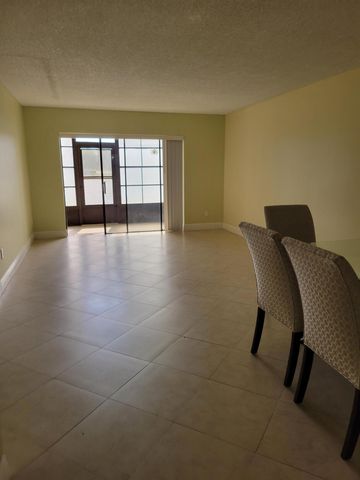 7892 Willow Spring Drive 1511, Lake Worth, FL 33467