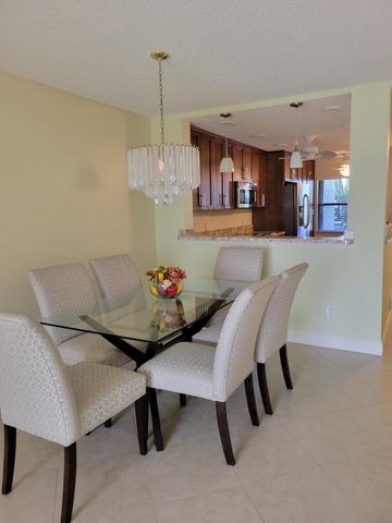 7892 Willow Spring Drive 1511, Lake Worth, FL 33467