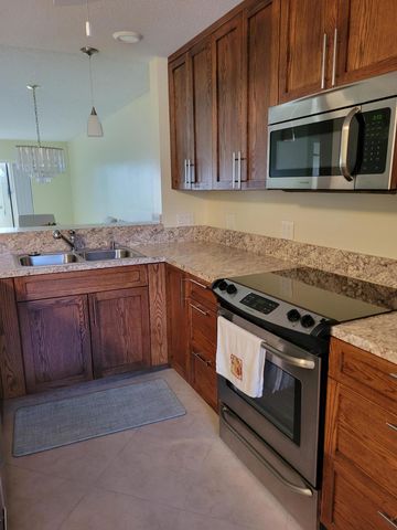 7892 Willow Spring Drive 1511, Lake Worth, FL 33467