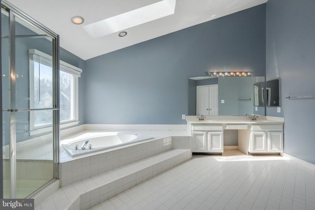 21143 MAYAPPLE PL, Sterling, VA 20164