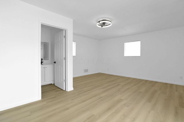 4572 Saint Anthony Lane, Columbus, OH 43213