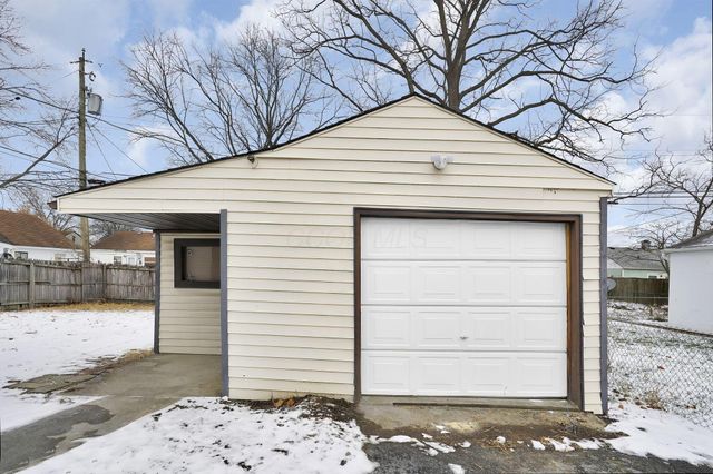 4572 Saint Anthony Lane, Columbus, OH 43213