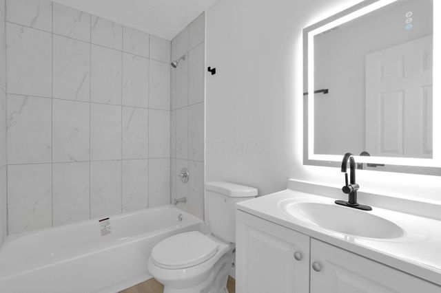 4572 Saint Anthony Lane, Columbus, OH 43213