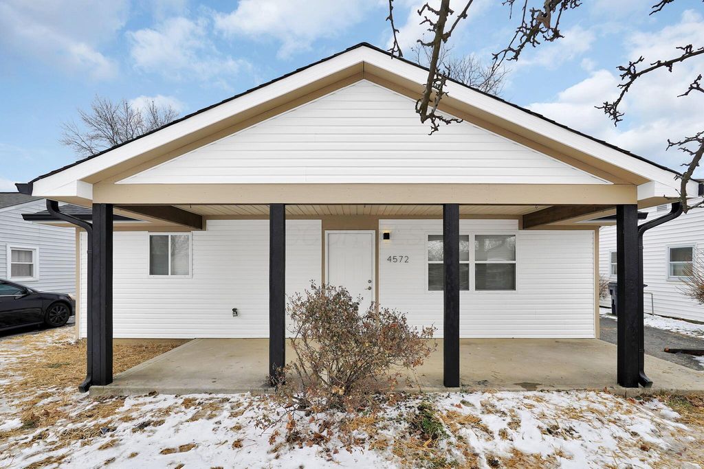 4572 Saint Anthony Lane, Columbus, OH 43213