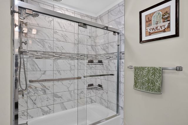 71 River St, Leominster, MA 01453