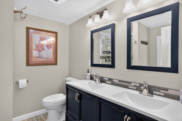 71 River St, Leominster, MA 01453