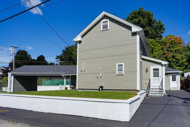 71 River St, Leominster, MA 01453