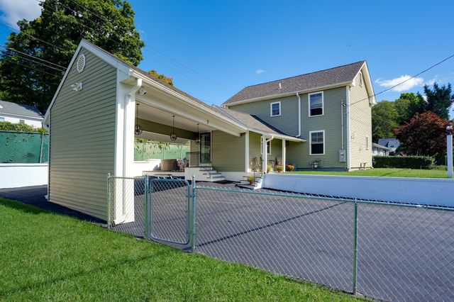 71 River St, Leominster, MA 01453