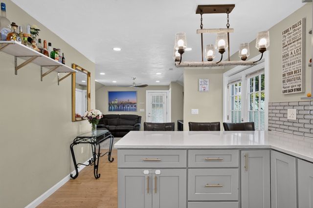71 River St, Leominster, MA 01453