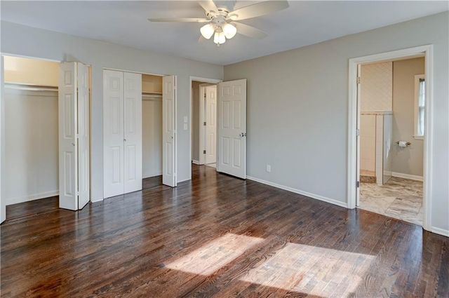 10708 Saint Catherines Lane, Kansas City, MO 64137