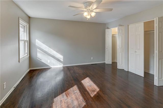 10708 Saint Catherines Lane, Kansas City, MO 64137