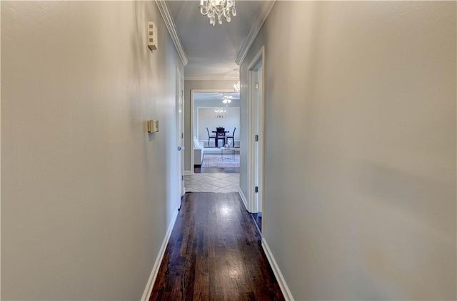 10708 Saint Catherines Lane, Kansas City, MO 64137