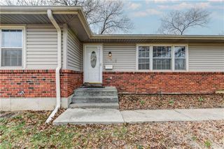 10708 Saint Catherines Lane, Kansas City, MO 64137