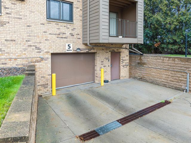 1000 41st Avenue NE 315, Columbia Heights, MN 55421