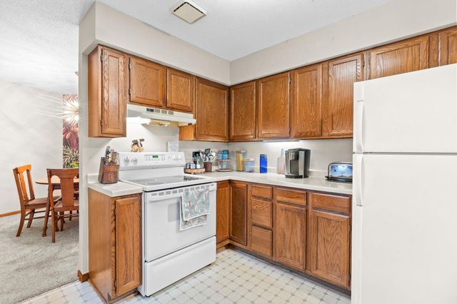1000 41st Avenue NE 315, Columbia Heights, MN 55421